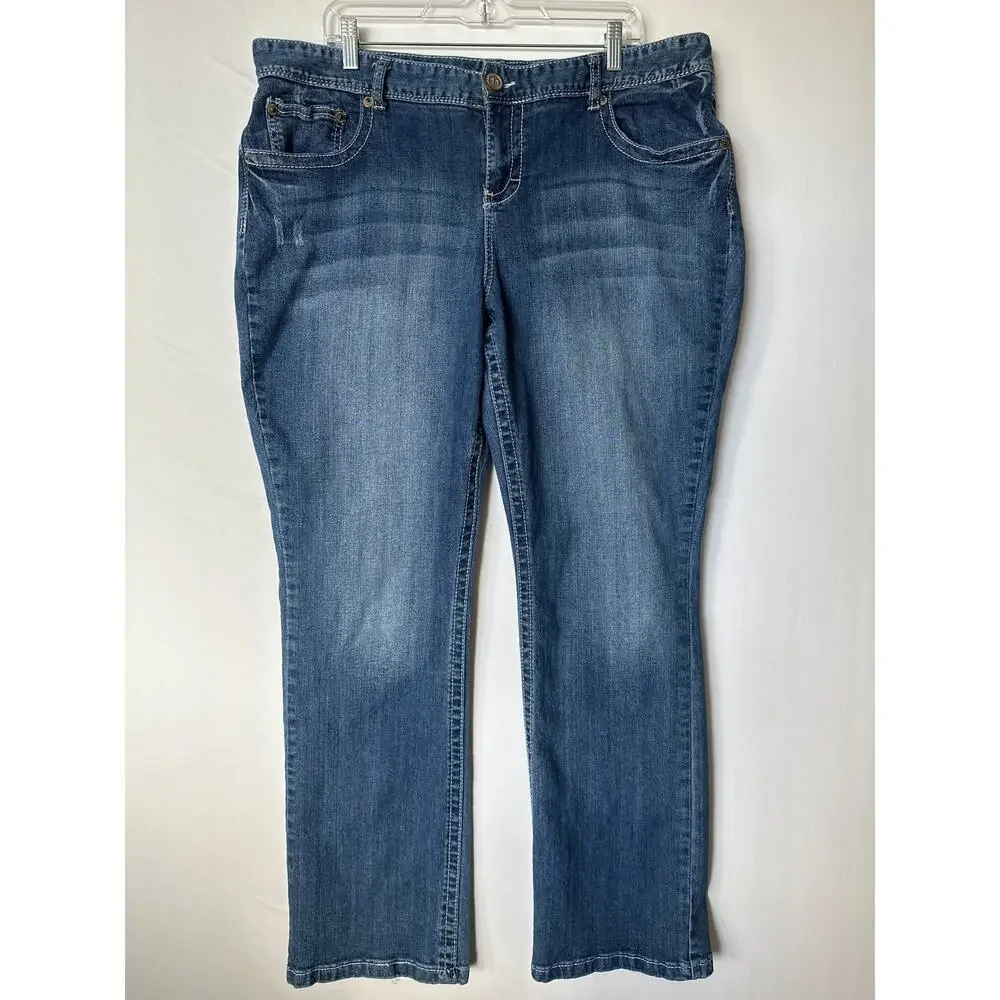 Maurices 🌿 Women’s Size 20 Long Jeans Medium Wash Stretch Denim - Picture 2 of 11